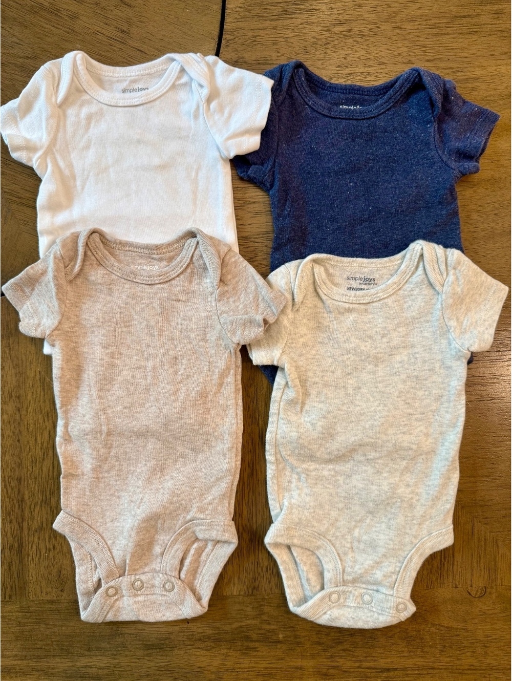 Simple Joys by Carter's Newborn Baby Bodysuit Set of 4